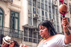 Protesto-indigena-no-centro-da-cidade-do-Rio-de-Janeiro-em-2021-durante-a-pandemia-com-o-objetivo-de-lutar-contra-o-Marco-Temporal-3