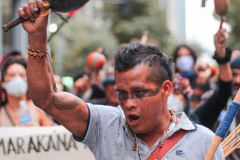 Protesto-indigena-no-centro-da-cidade-do-Rio-de-Janeiro-em-2021-durante-a-pandemia-com-o-objetivo-de-lutar-contra-o-Marco-Temporal.-10